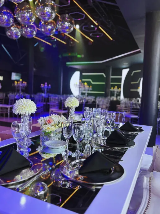 Ambientación de mesas de Recepciones Dubai